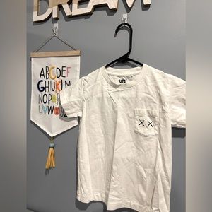 Kids Uniqlo x Kaws x Sesame Street T-shirt